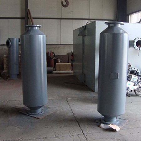 池州市萬(wàn)通機(jī)械---羅茨風(fēng)機(jī)消聲器